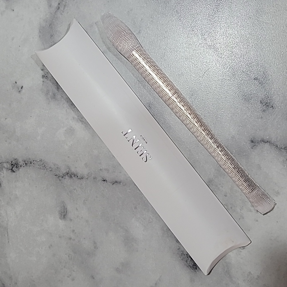 NEW Seint Beauty double sided blend brush